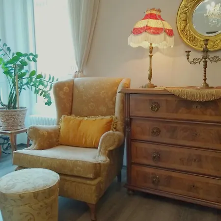 Apartment Light, Spacious In The Heart Of