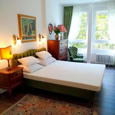 Light, Spacious In The Heart Of * Belgrade