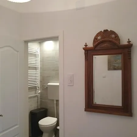 Apartment Light, Spacious In The Heart Of Belgrade