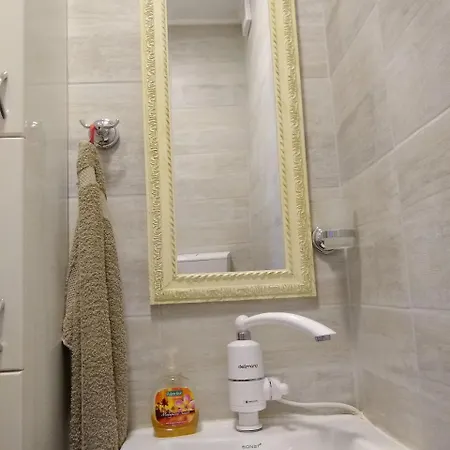 Apartment Light, Spacious In The Heart Of